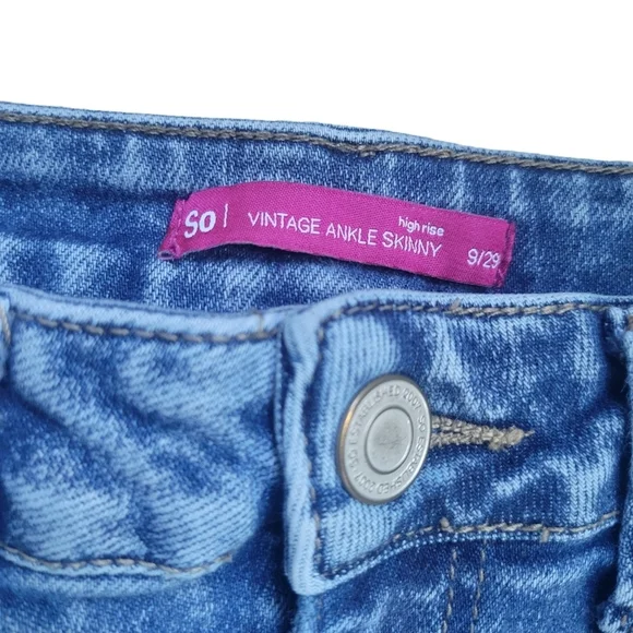 SO High Rise Skinny Jeans - Picture 4 of 6